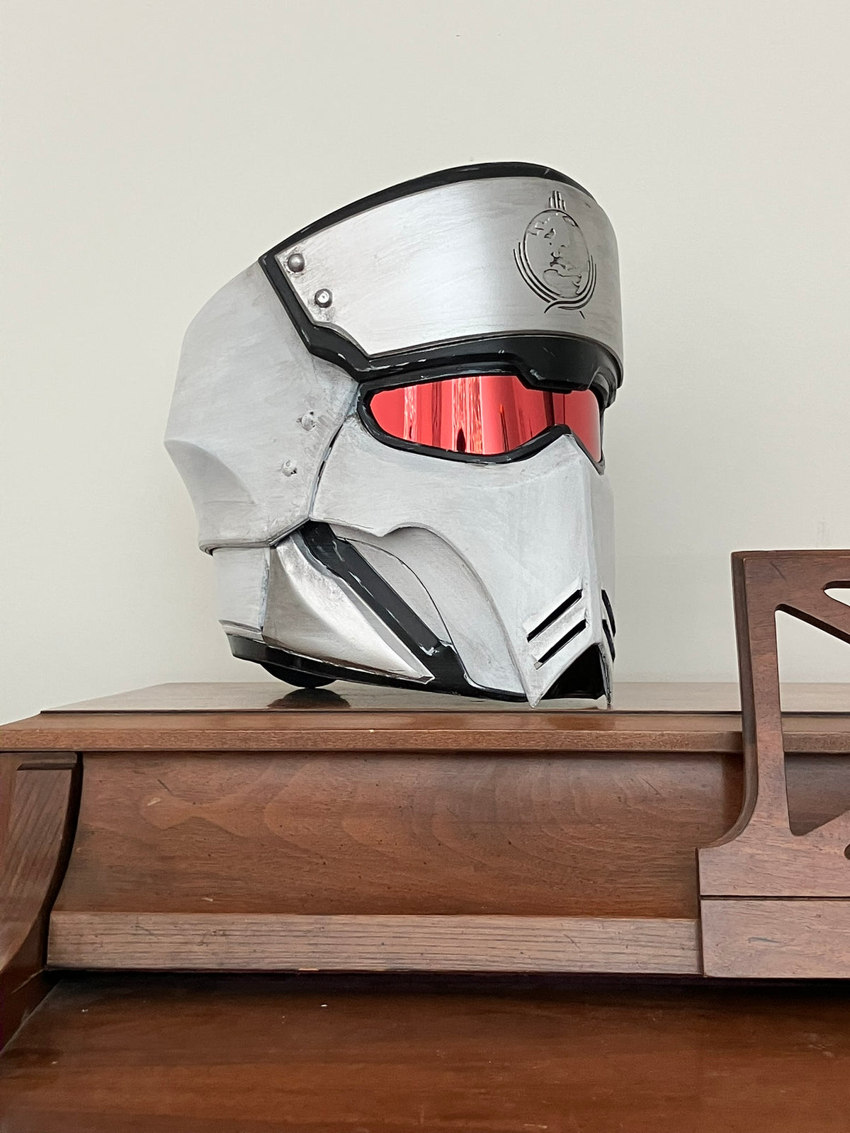 Helldivers Inspector Helmet